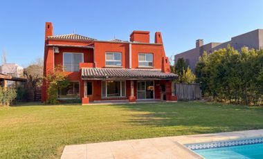 Casa en Alquiler - Santa Bárbara - Pileta