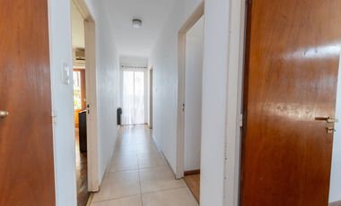 VENTA - SEMI-PISO DE 3 DORMITORIOS Y COCHERA
