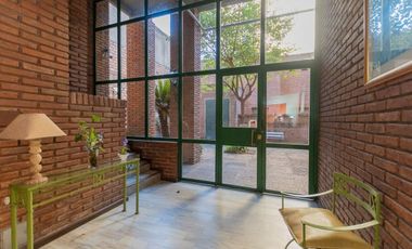 VENTA - SEMI-PISO DE 3 DORMITORIOS Y COCHERA