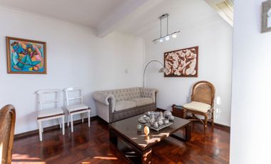 VENTA - SEMI-PISO DE 3 DORMITORIOS Y COCHERA