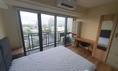 1 BR Condo w/ Balcony for Sale in The Knightsbridge Residences