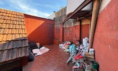 VENTA CASA 5 AMB PATIO + TERRAZA -PARQUE PATRICIOS