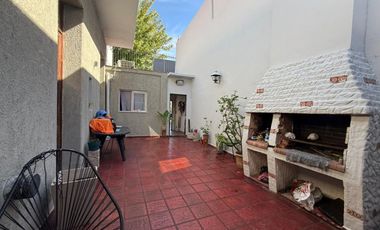 VENTA CASA 5 AMB PATIO + TERRAZA -PARQUE PATRICIOS