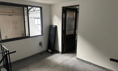 GALPÓN EN ALQUILER EN AVELLANEDA EXCELENTE ESTADO