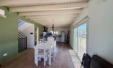 CASA EN VENTA EN VILLA GESELL, GAS NATURAL