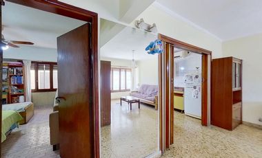 VENTA CASA MULTIFAMILIAR LOTE PROPIO CON PARRILLA