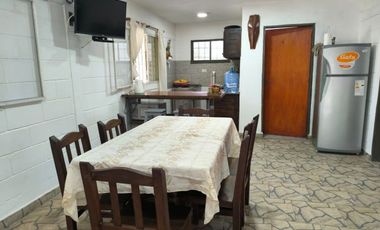 VENTA CASA 2 DORMITORIOS EN VILLA SAN ISIDRO