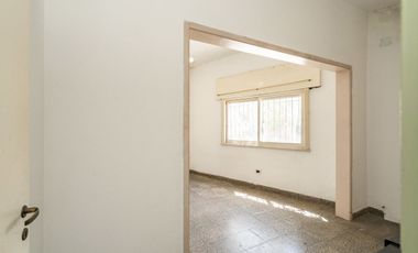 CASA RECICLAR LOCAL COML 5AMBS GARAJE JARDÍN HAEDO