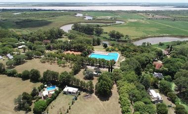 CASA QUINTA en venta LA RIBERA - V.Constitución