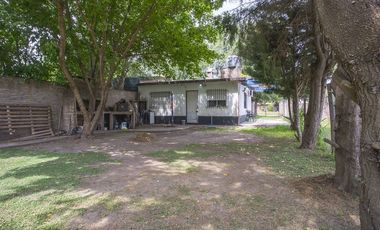 CASA EN VENTA 2 DORMITORIOS/ PILETA EN RICARDONE