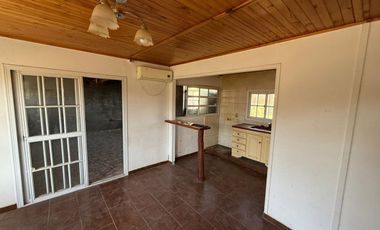 Casa en Alsina y San Martín - Winifreda