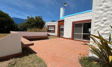 VENTA IMPECABLE CASA PEHUEN CO SOBRE COSTA 3 DORMI