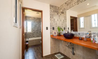 IMPECABLE CASA EN ARROYO LEYES
