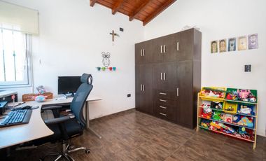 IMPECABLE CASA EN ARROYO LEYES