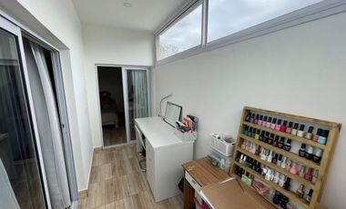 VENTA CASA 5 AMB + 2 LOCALES