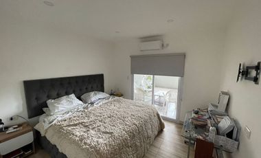 VENTA CASA 5 AMB + 2 LOCALES