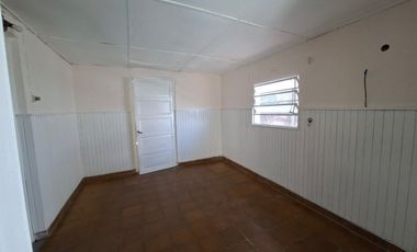 VENTA CASA SOBRE LOTE 974M2 - GENERAL ROJO