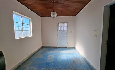 VENTA CASA SOBRE LOTE 974M2 - GENERAL ROJO