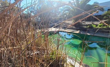 Algarrobo, Arriendo año corrido Hermosa Casa con piscina natural eco-sustentable en Condominio Los Molles.