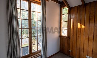 537 M2 de Terreno /253 m2 Utiles