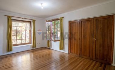 537 M2 de Terreno /253 m2 Utiles