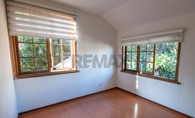 537 M2 de Terreno /253 m2 Utiles