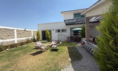 VENTA/Renta  Casa  en Privada, La Magdalena Ocotitlán Metepec Estado de México