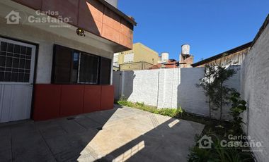 Exc Casa en PH al C/Frente, 3 Amb con Jardín y patio.
