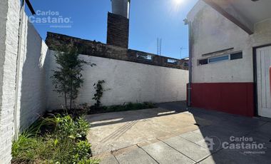 Exc Casa en PH al C/Frente, 3 Amb con Jardín y patio.