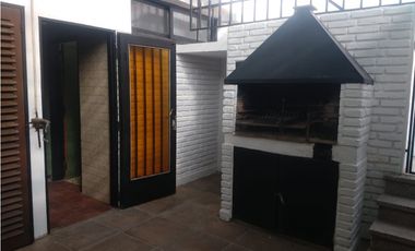 ALQUILER- CASA ESQUINA 4 DORMITORIOS- BARRIO MAIPÚ