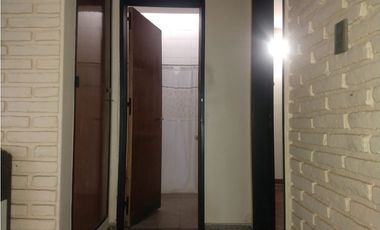 ALQUILER- CASA ESQUINA 4 DORMITORIOS- BARRIO MAIPÚ