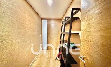 DOBLE ALTURA, TERRAZA DE 30M2, SALA DE ESTAR, COCINA ABIERTA