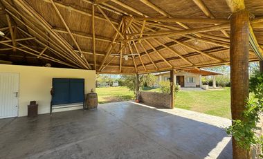 Casa en venta en San Martín con quincho y pileta