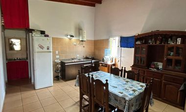 VENTA COMODA CASA 1 DORM SANTA MONICA