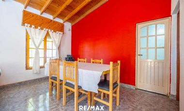 VENTA CASA TRES DORMITORIOS CON GARAGE Y PATIO