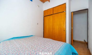 VENTA CASA TRES DORMITORIOS CON GARAGE Y PATIO
