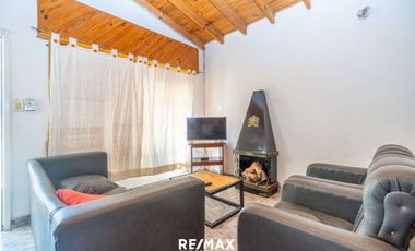 VENTA CASA TRES DORMITORIOS CON GARAGE Y PATIO