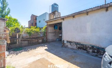 VENTA CASA TRES DORMITORIOS CON GARAGE Y PATIO