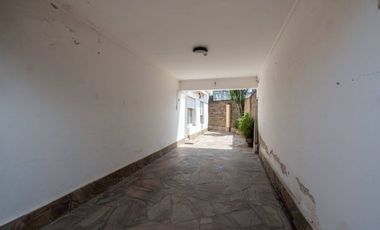 CASA EN ALQUILER 2 DORM 2 COCH EN FOM. 9 DE JUL