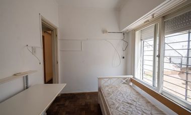 CASA EN ALQUILER 2 DORM 2 COCH EN FOM. 9 DE JUL