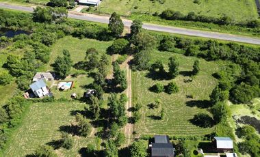 EXELENTE TERRENO EN CAYASTA SOBRE EL RIO
