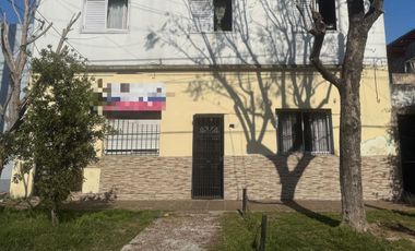 PH PLANTA BAJA VENTA GERLI AVELLANEDA SIN EXPENSAS