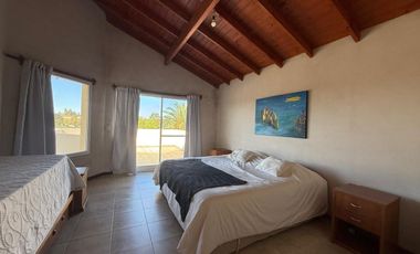 VENTA.CASA A LA LAGUNA. SANTA CATALINA PUERTA 1