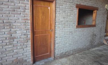VENTA | CASA 3 DORM + GALPÓN / DEPÓSITO ROLDAN
