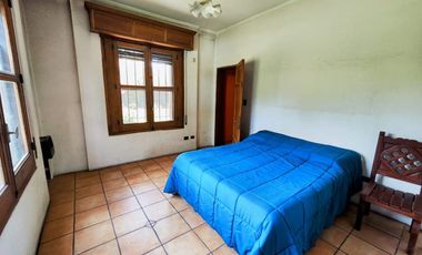 VENTA CASA EN B. LOS LIRIOS CORRALITOS GUAYMALLEN.
