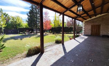 VENTA CASA EN B. LOS LIRIOS CORRALITOS GUAYMALLEN.