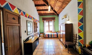 VENTA CASA EN B. LOS LIRIOS CORRALITOS GUAYMALLEN.