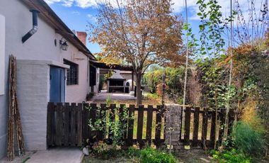 VENTA CASA EN B. LOS LIRIOS CORRALITOS GUAYMALLEN.