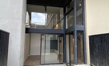 Departamento duplex en venta en La Boca con patio
