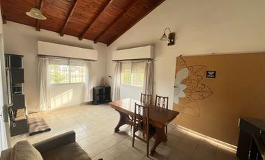 VENTA CASA CON GRAN PARQUE DE 900 MTS2